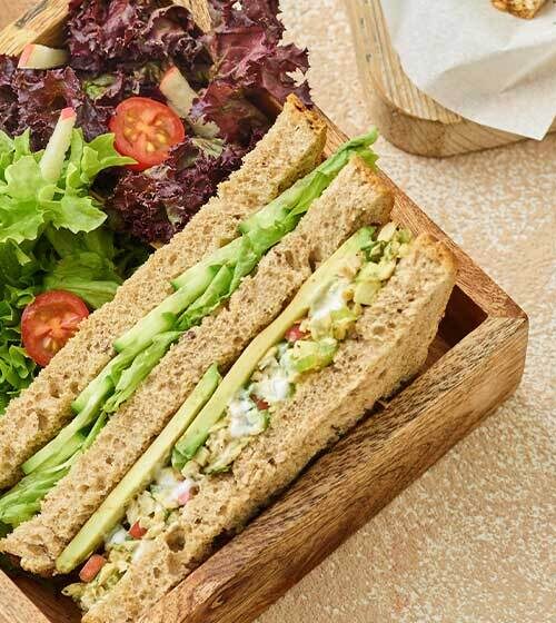 Pink Lady® Apple Tuna Sandwich